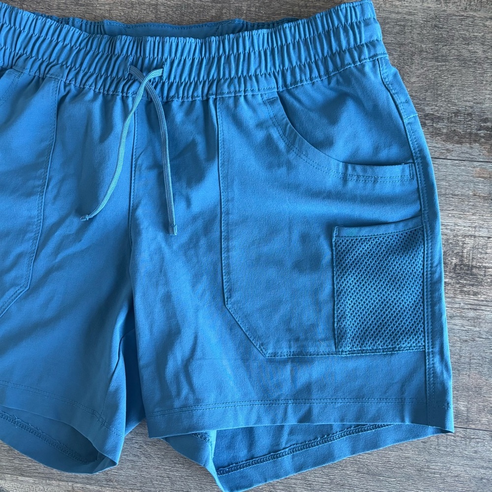 • [Columbia] Drawstring Shorts • - Picture 2 of 10